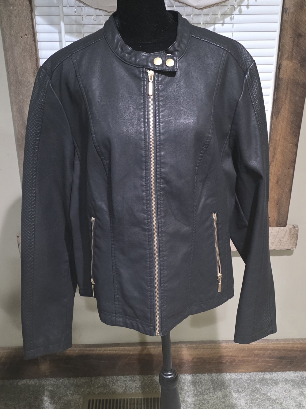 Baccini Black Faux Leather Zip-Front Jacket